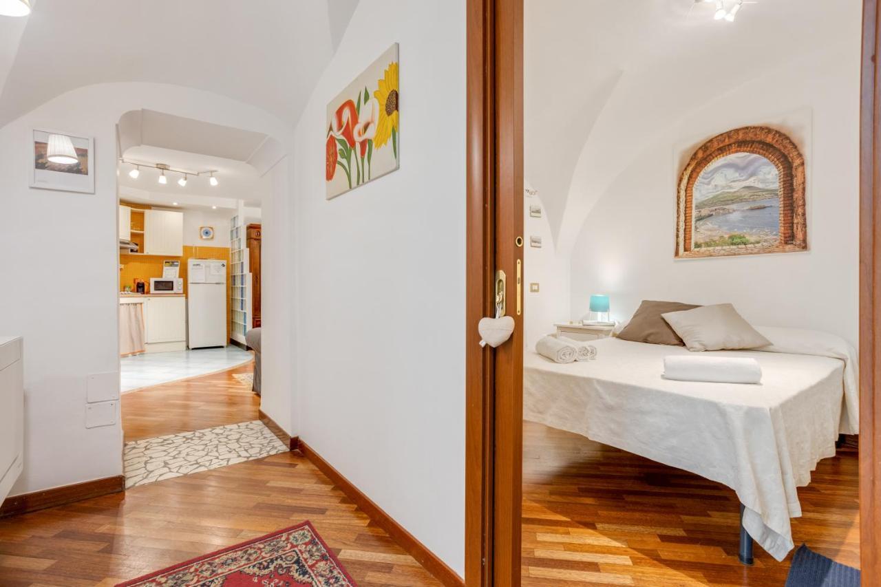 Guesthost - Casa Querida Central & Elegant Flat Наполи Екстериор снимка