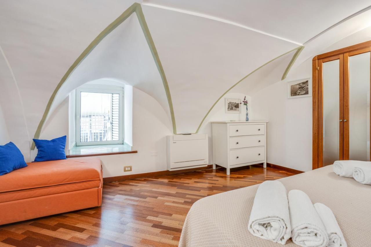 Guesthost - Casa Querida Central & Elegant Flat Наполи Екстериор снимка